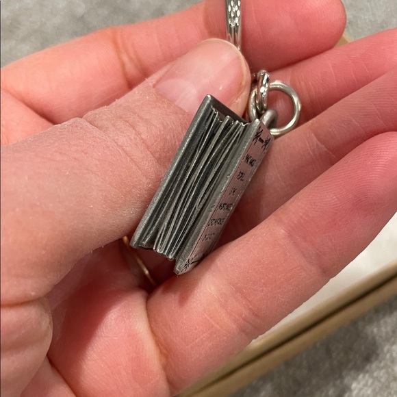 Silver Book Keychain - Picture 4 of 6